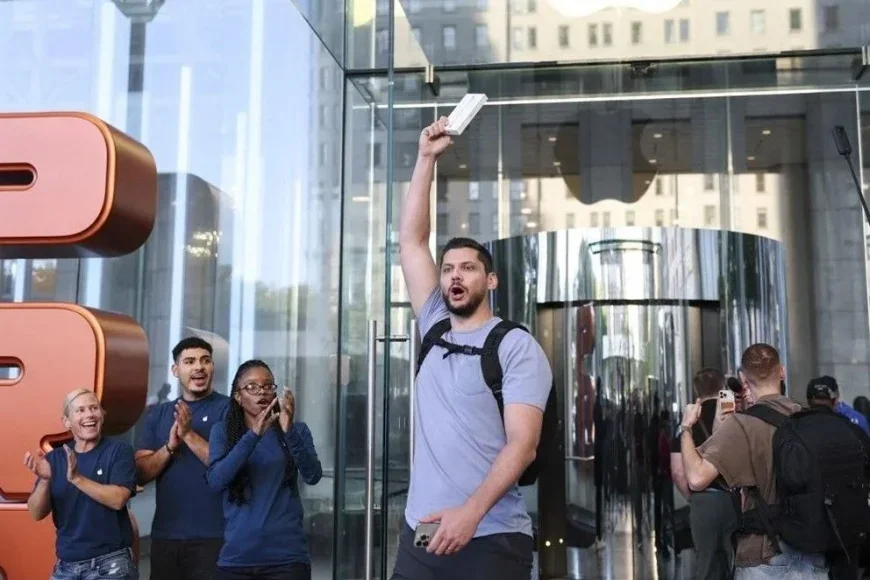أصبحت أسعار iPhone 17 في الدول الأخرى واضحة! ضاعفتها تركيا كلها
